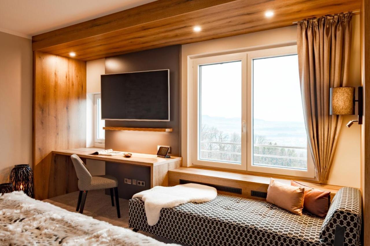 Burghotel Staufeneck Salach Bagian luar foto